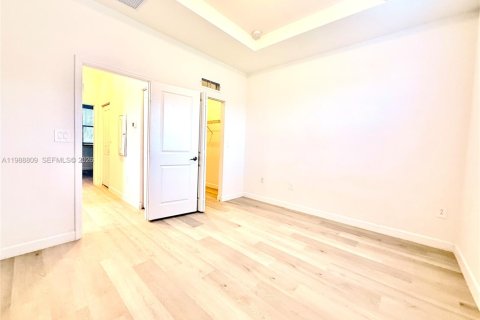 Touwnhouse à louer à Homestead, Floride: 3 chambres, 123.37 m2 № 2154001 - photo 20