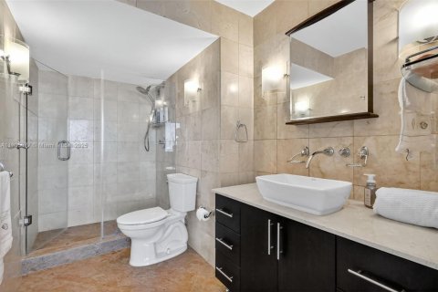 Condominio en venta en Miami Beach, Florida, 2 dormitorios, 135.17 m2 № 1963566 - foto 29