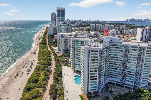 Condominio en venta en Miami Beach, Florida, 2 dormitorios, 135.17 m2 № 1963566 - foto 3