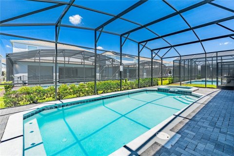 House in Davenport, Florida 8 bedrooms, 373.93 sq.m. № 2099504 - photo 8