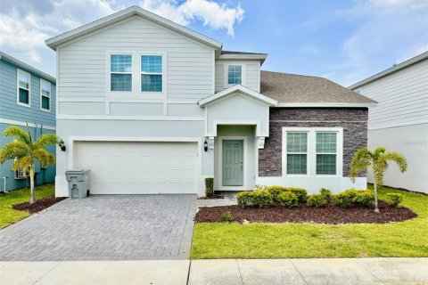 House in Davenport, Florida 8 bedrooms, 373.93 sq.m. № 2099504 - photo 3
