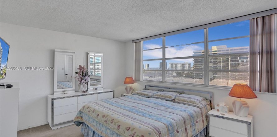 Condo à Hallandale Beach, Floride, 1 chambre № 2335819
