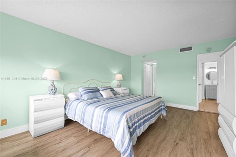 Copropriété à vendre à North Miami, Floride: 1 chambre, 79.43 m2 № 2013600 - photo 22