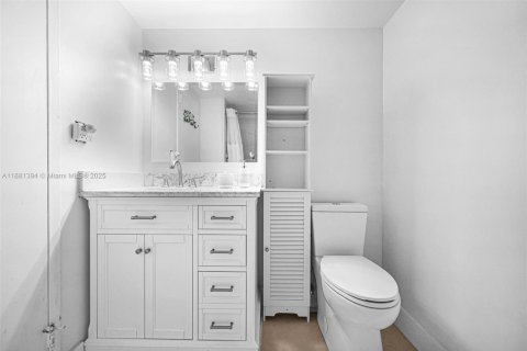 Copropriété à vendre à North Miami, Floride: 1 chambre, 79.43 m2 № 2013600 - photo 27