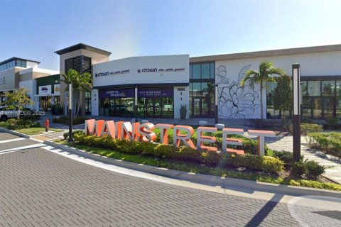 Commercial property in Boynton Beach, Florida № 1857212 - photo 1