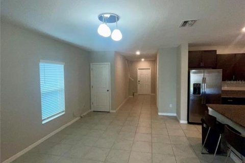 Casa en venta en Sun City Center, Florida, 6 dormitorios, 242.85 m2 № 1755626 - foto 3