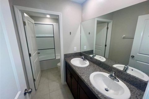 Casa en venta en Sun City Center, Florida, 6 dormitorios, 242.85 m2 № 1755626 - foto 15