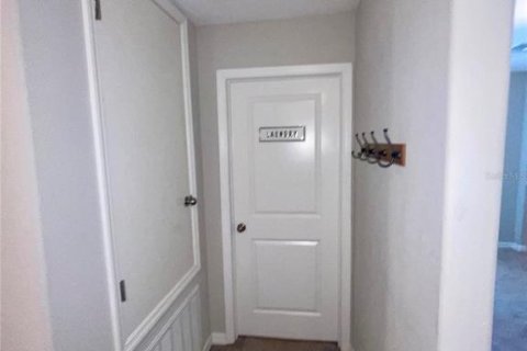 Casa en venta en Sun City Center, Florida, 6 dormitorios, 242.85 m2 № 1755626 - foto 8