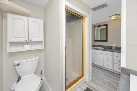 House in Largo, Florida 4 bedrooms, 193.24 sq.m. № 1721034 - photo 26