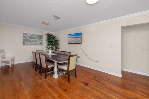 House in Largo, Florida 4 bedrooms, 193.24 sq.m. № 1721034 - photo 5