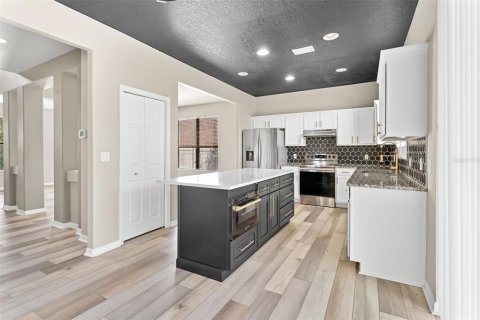 Villa ou maison à vendre à Tarpon Springs, Floride: 4 chambres, 240.52 m2 № 2196547 - photo 19