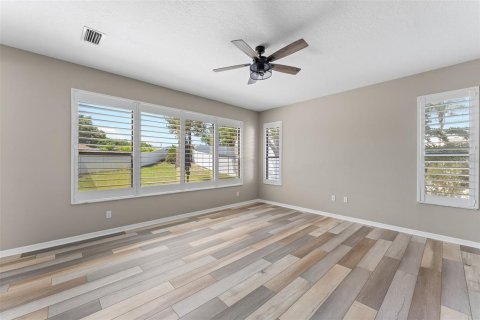 Villa ou maison à vendre à Tarpon Springs, Floride: 4 chambres, 240.52 m2 № 2196547 - photo 28