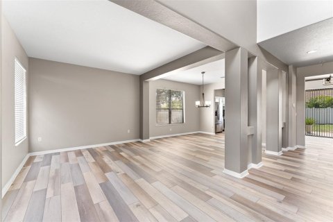 Villa ou maison à vendre à Tarpon Springs, Floride: 4 chambres, 240.52 m2 № 2196547 - photo 10