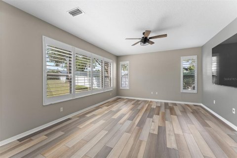Villa ou maison à vendre à Tarpon Springs, Floride: 4 chambres, 240.52 m2 № 2196547 - photo 24