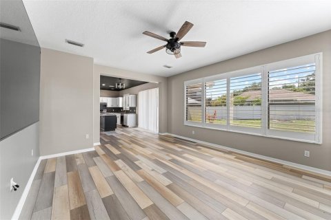 Villa ou maison à vendre à Tarpon Springs, Floride: 4 chambres, 240.52 m2 № 2196547 - photo 27