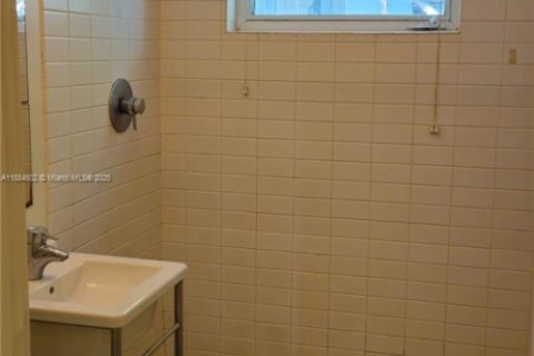 Купить кондоминиум в Майами-Бич, Флорида 40.04м2, № 2037404 - фото 26