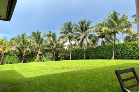 House in Davie, Florida 4 bedrooms, 385.36 sq.m. № 2036330 - photo 3