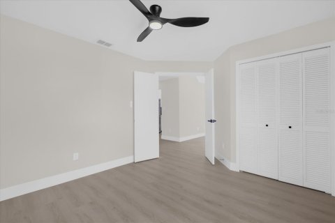 Villa ou maison à louer à Lake Mary, Floride: 3 chambres, 130.16 m2 № 2430863 - photo 19