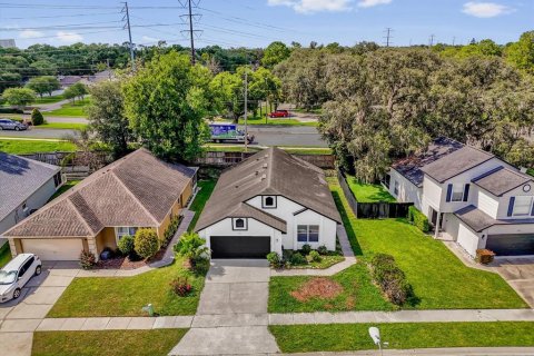 Villa ou maison à louer à Lake Mary, Floride: 3 chambres, 130.16 m2 № 2430863 - photo 22