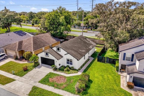 Villa ou maison à louer à Lake Mary, Floride: 3 chambres, 130.16 m2 № 2430863 - photo 21