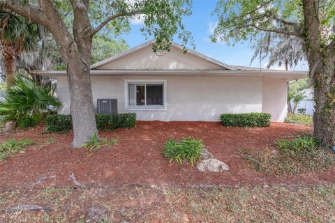 Villa ou maison à vendre à New Smyrna Beach, Floride: 2 chambres, 77.85 m2 № 2197455 - photo 17
