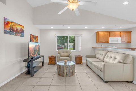 Villa ou maison à vendre à New Smyrna Beach, Floride: 2 chambres, 77.85 m2 № 2197455 - photo 10