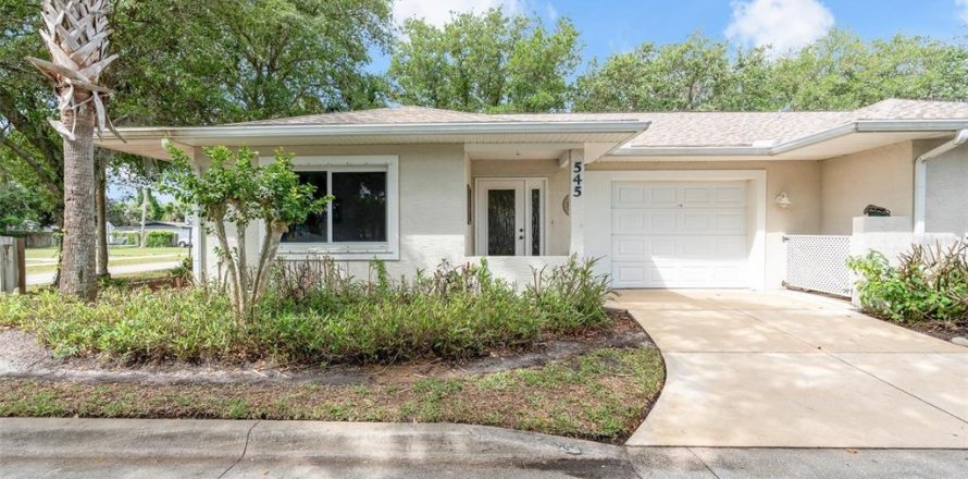 Villa ou maison à New Smyrna Beach, Floride 2 chambres, 77.85 m2 № 2197455