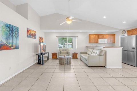 Villa ou maison à vendre à New Smyrna Beach, Floride: 2 chambres, 77.85 m2 № 2197455 - photo 8