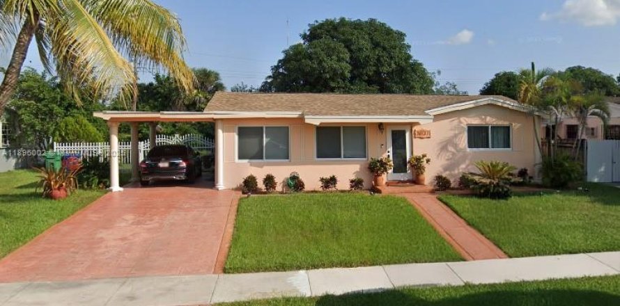 Villa ou maison à Miami Gardens, Floride 2 chambres № 2081492