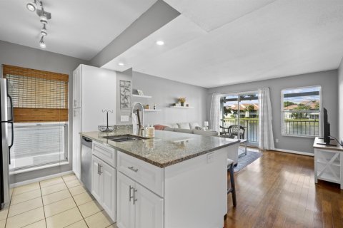 Condominio en venta en Palm Beach Gardens, Florida, 2 dormitorios, 71.53 m2 № 2263248 - foto 10