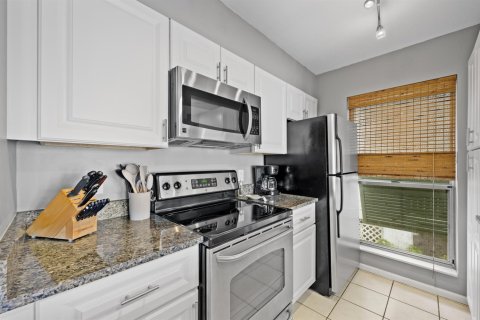 Condominio en venta en Palm Beach Gardens, Florida, 2 dormitorios, 71.53 m2 № 2263248 - foto 9