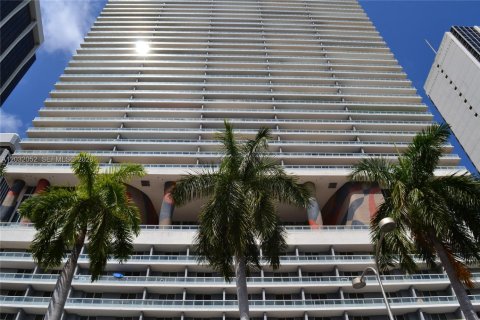 Condominio en Miami, Florida, 3 dormitorios  № 2078561
