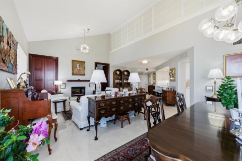 Copropriété à vendre à Hutchinson Island South, Floride: 4 chambres, 293.94 m2 № 2077878 - photo 15
