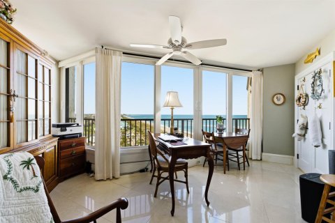 Copropriété à vendre à Hutchinson Island South, Floride: 4 chambres, 293.94 m2 № 2077878 - photo 24