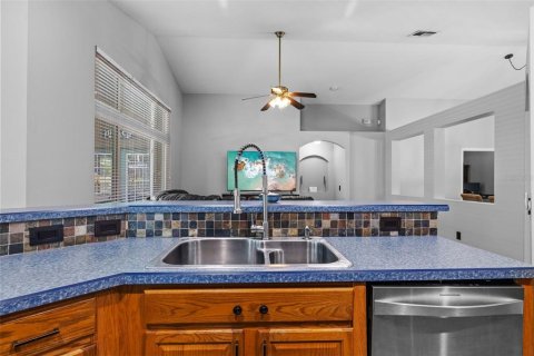 Casa en venta en Lutz, Florida, 4 dormitorios, 186.55 m2 № 1721045 - foto 15