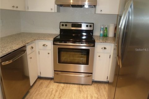 Condo in Oldsmar, Florida, 3 bedrooms  № 2209714 - photo 3