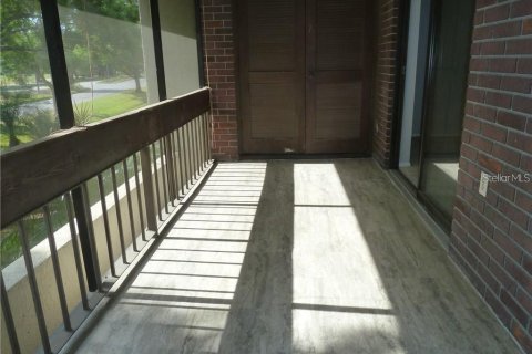 Condo in Oldsmar, Florida, 3 bedrooms  № 2209714 - photo 10