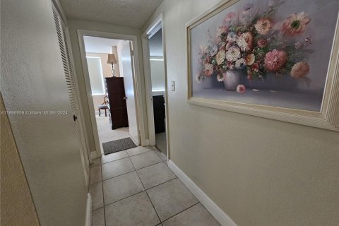 Apartamento en alquiler en Hallandale Beach, Florida, 2 dormitorios, 115.2 m2 № 2054453 - foto 7