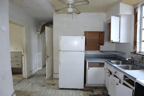 House in Tarpon Springs, Florida 1 bedroom, 75.81 sq.m. № 1800082 - photo 11