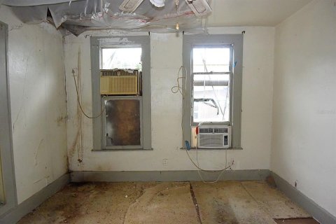 House in Tarpon Springs, Florida 1 bedroom, 75.81 sq.m. № 1800082 - photo 14