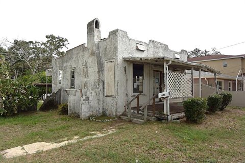 House in Tarpon Springs, Florida 1 bedroom, 75.81 sq.m. № 1800082 - photo 3