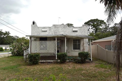 House in Tarpon Springs, Florida 1 bedroom, 75.81 sq.m. № 1800082 - photo 2