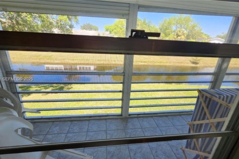 Condo in Deerfield Beach, Florida, 2 bedrooms № 1993988 - photo 17