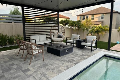 House in Winter Garden, Florida 3 bedrooms, 192.49 sq.m. № 1795374 - photo 12