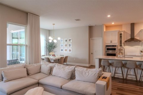 House in Winter Garden, Florida 3 bedrooms, 192.49 sq.m. № 1795374 - photo 25