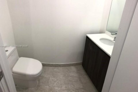 Снять в аренду кондоминиум в Майами, Флорида 1 спальня, 70.51м2, № 2000686 - фото 4