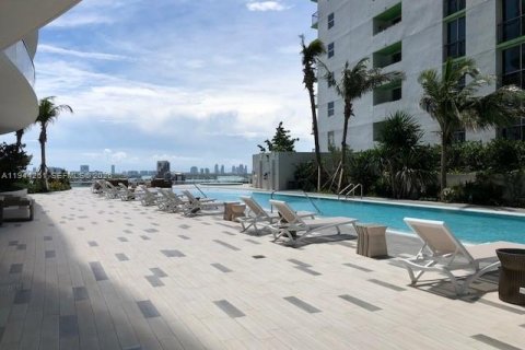 Снять в аренду кондоминиум в Майами, Флорида 1 спальня, 70.51м2, № 2000686 - фото 8
