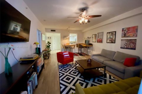 Condo in Miami, Florida, 1 bedroom  № 2086907
