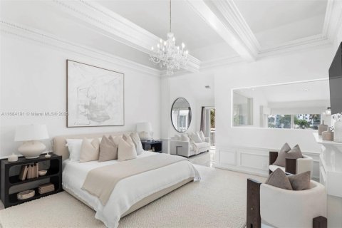 Townhouse in Aventura, Florida 4 bedrooms, 399.48 sq.m. № 2012237 - photo 27