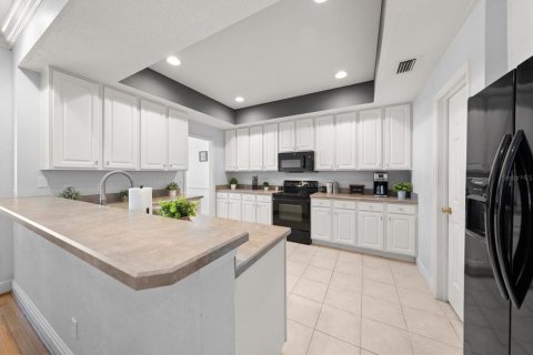Touwnhouse à vendre à Largo, Floride: 3 chambres, 198.9 m2 № 2093139 - photo 7
